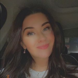 Meet your Posher, Allyson